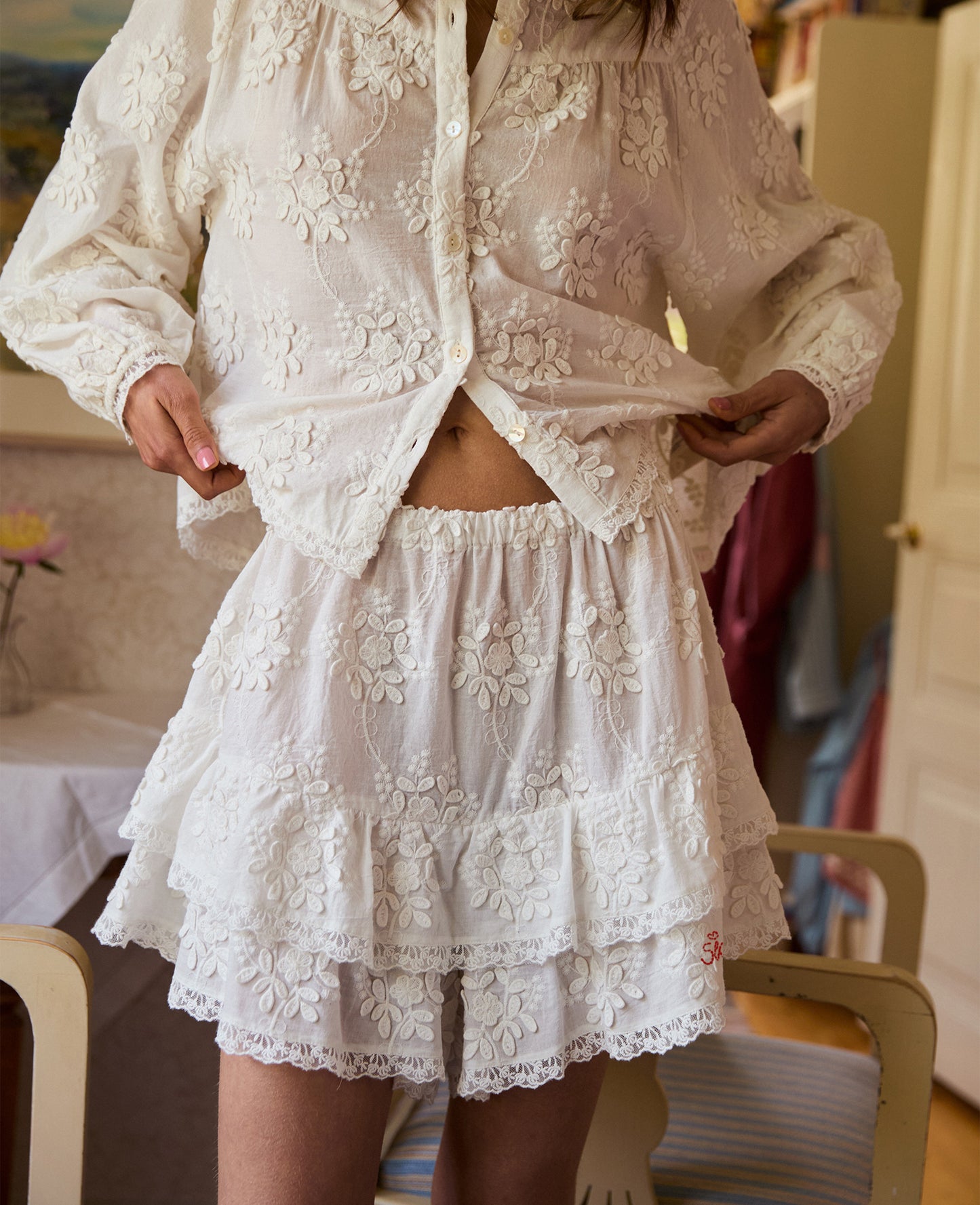 DELPHINE SHORT