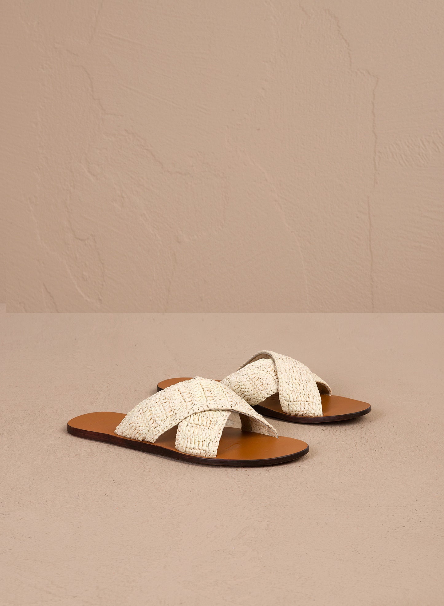 CROSSBAND LEATHER SANDALS RAFFIA