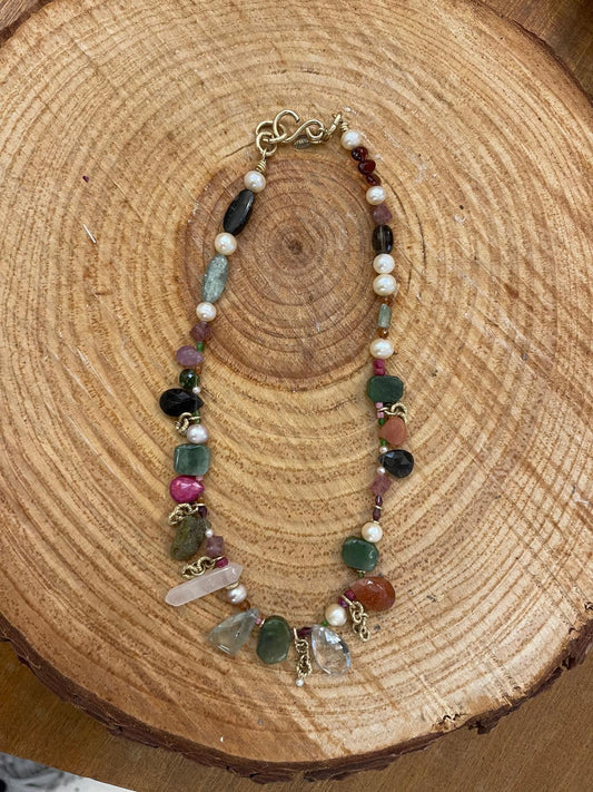 MAJO BUGANVILLA NECKLACE