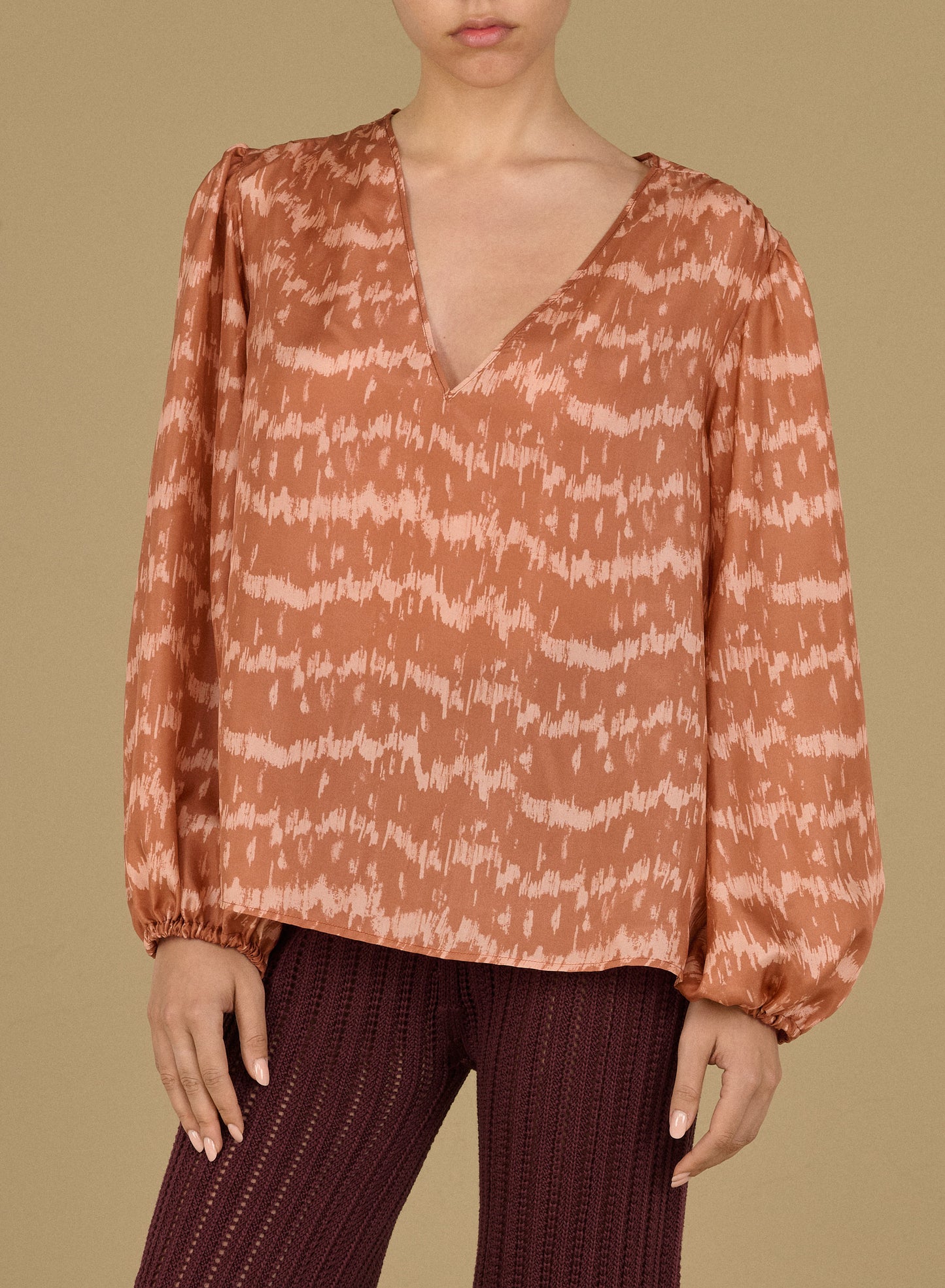 BLOUSE ABULLONADA